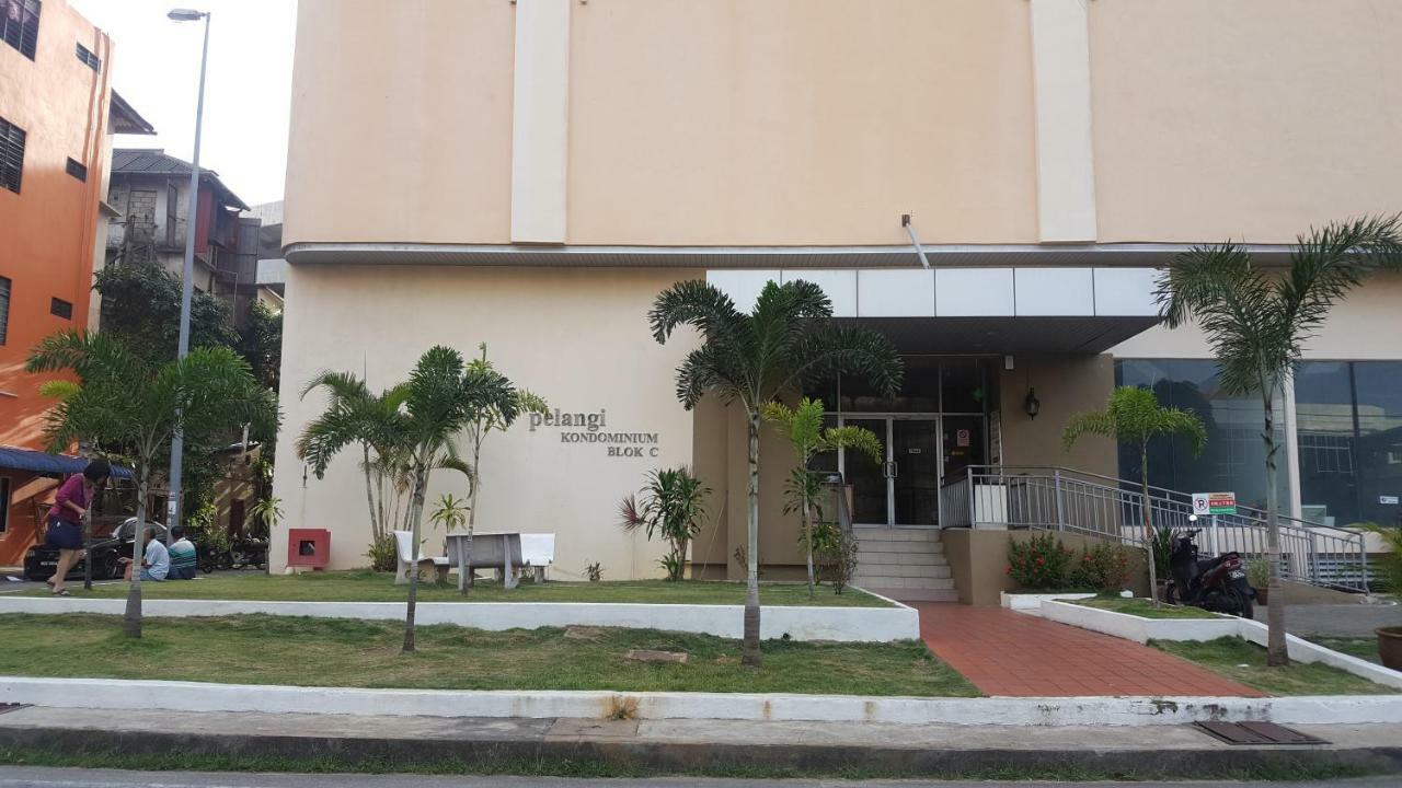Prestige Pelangi Riverside'S Home 哥打巴鲁 外观 照片
